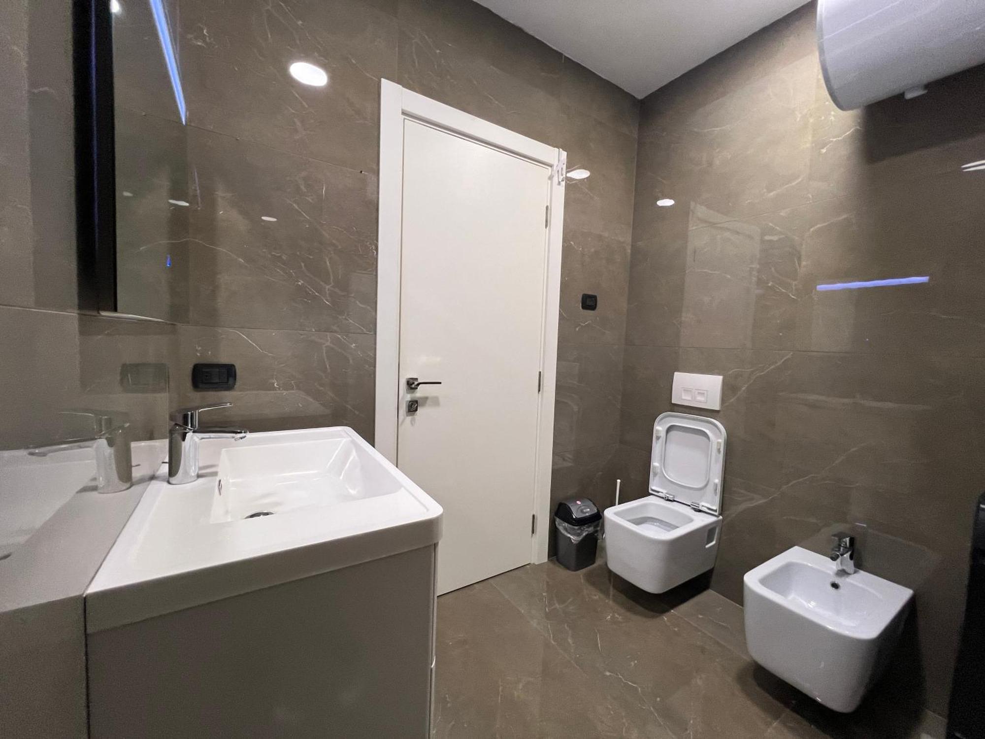 Downtown Grand Comfort 地拉那 外观 照片